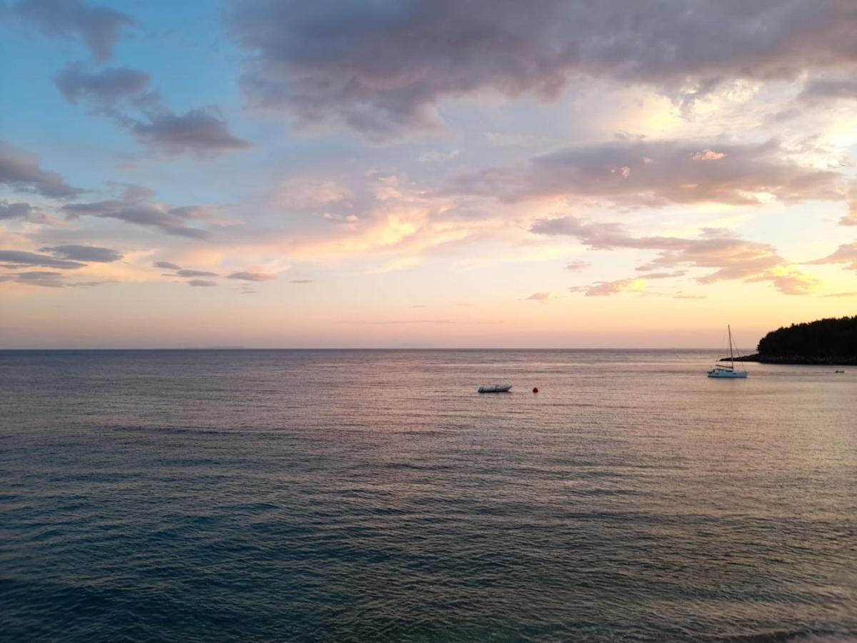 Apartment Beachfront Himare
