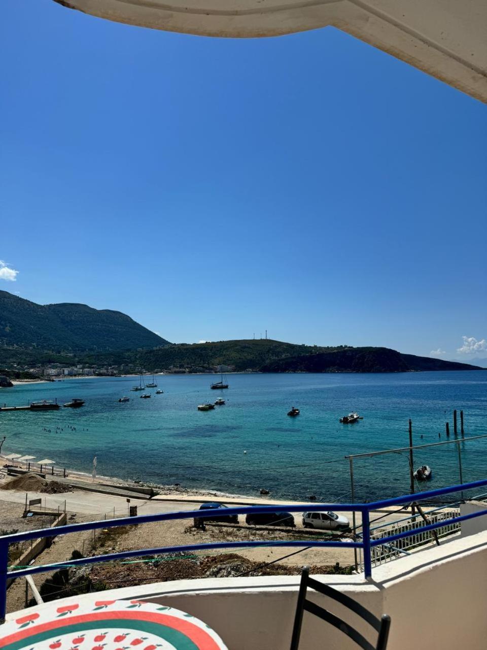Beachfront 公寓 Himare