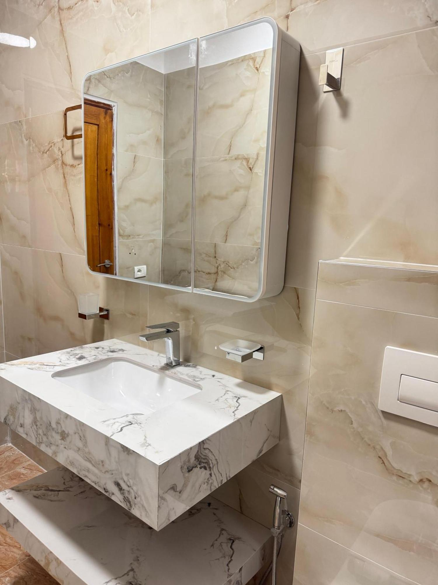 Beachfront Apartment Himare